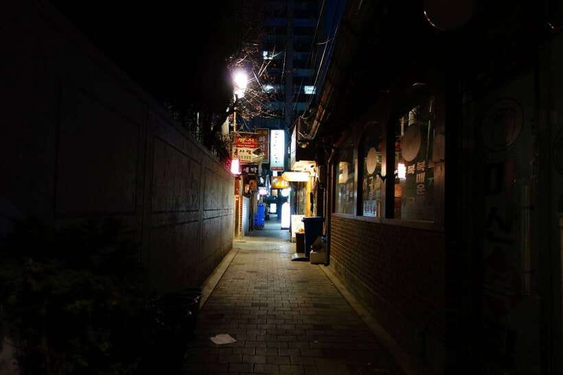 Seoul: Dark Side of the City and Ghost Stories Walking Tour - Seoul after dark, with the lights turned down