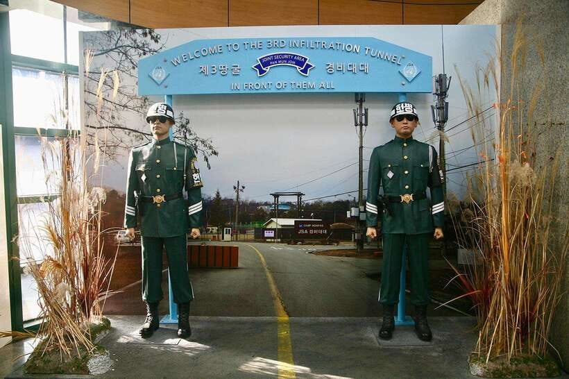 Seoul: DMZ Tour with Japanese-Speaking Guide - Imjingak Park sets the tone