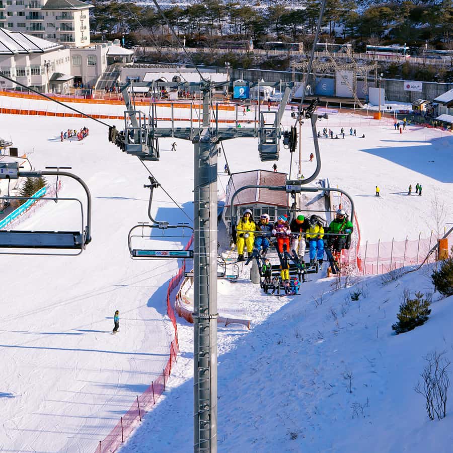 Seoul: Elysian Gangchon Winter Ski Resort Fun Day Tour - Leaving Seoul for Gangwon Province snow