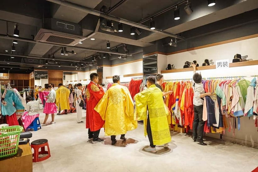 Seoul: Eobi+Nami+Hanbok(+RailBike or Strawberry Options)Tour - The Hanbok center finishes the day on a personal note