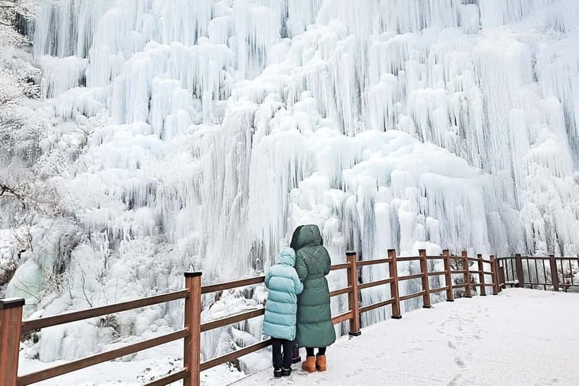 Seoul: Eobi+Nami+Hanbok(+RailBike or Strawberry Options)Tour - Eobi Ice Valley, a short stop with a big winter payoff