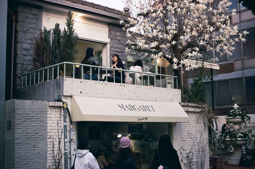 Seoul Film Camera Club - A Few Smart Ways to Enjoy the Walk