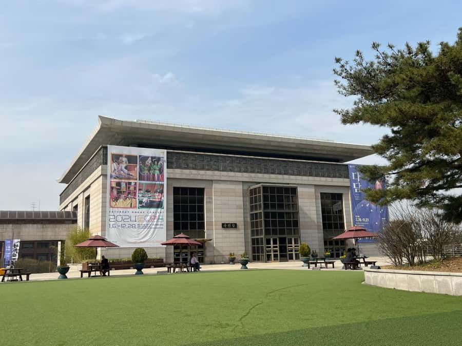 SEOUL: Gugak - Korean Traditional Music Museum&Concert Tour - An 80-Minute Concert With Gayageum and Ensemble Sound