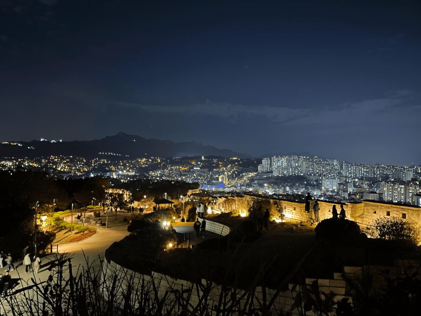 Seoul: Guided City Wall Sunset Hike with Korean Dinner - Why Naksan Park Is a Good Evening Choice