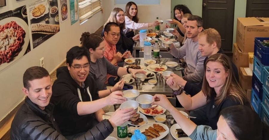 Seoul: Gwangjang Market Netflix Food Tour - Ikseon-dong: hanok lanes with a modern edge