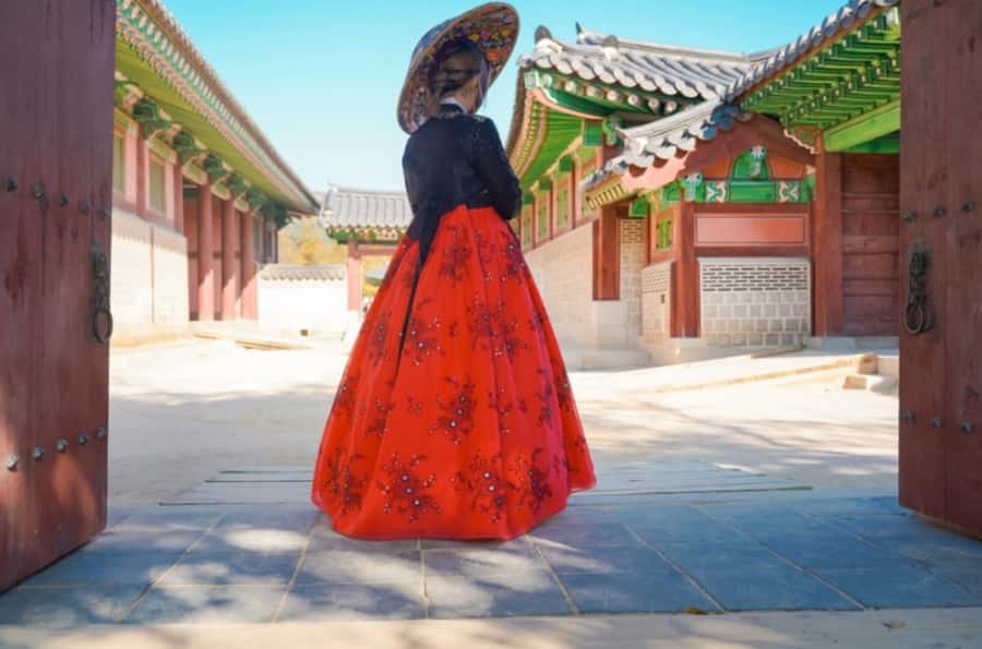 Seoul: Gyeongbokgung / Hanok Village / N Seoul Tower - Samgyetang lunch included in the price