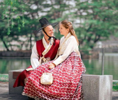 Hanbok Rental with Gyeongbokgung Palace Entry