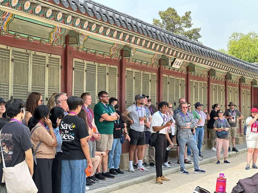Seoul Highlights: Gyeongbok Palace, Insadong & N Seoul Tower - The National Folk Museum puts the palace in context