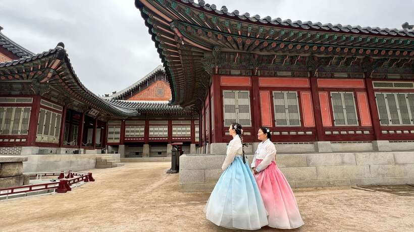 Seoul Highlights: Gyeongbok Palace, Insadong & N Seoul Tower - Gwangjang Market brings food into the day