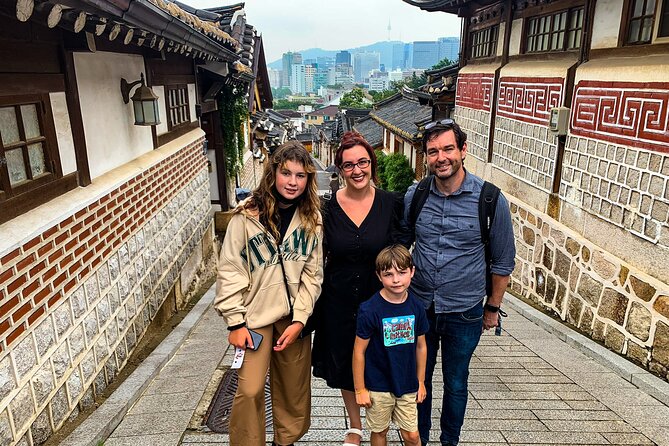 Seoul Highlights & Hidden Gems Tours by Locals: Private + Custom - Bukchon Hanok Village and Seoul’s older lanes