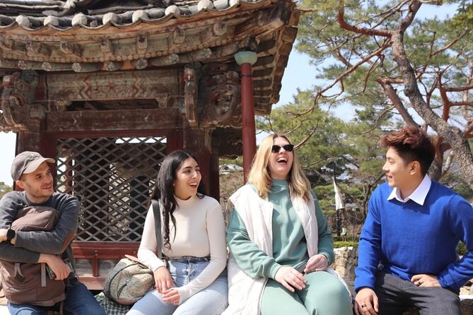 Seoul Highlights & Hidden Gems Tours by Locals: Private + Custom - Gwanghwamun Square and the symbols of modern Korea