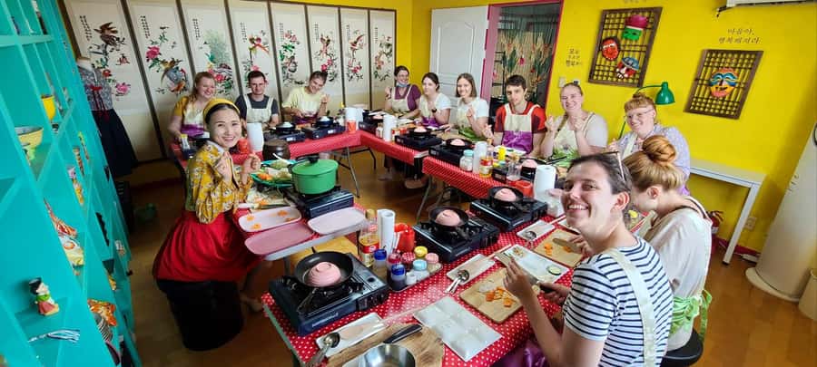Seoul: Korean Cooking Class at a Local Home and Market Tour - From Mangwon Station to the Market