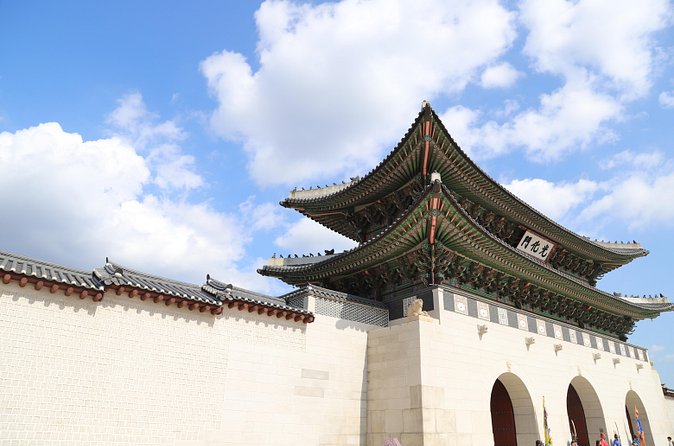 Seoul Layover Private Tour from Incheon Airport - Insadong for shops, tea, and a first Korean meal