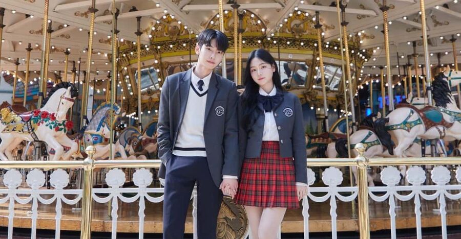 Seoul: Lotte World 1 Day Pass & Korean School Uniform Rental - My practical plan for a smoother day