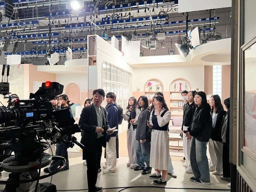 Seoul: MBC Insider Live K-Drama Rehearsal & VIP Studio Tour - The 30-minute ride to Goyang