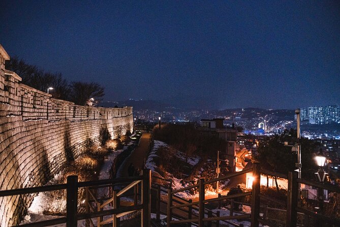 Seoul moonlight walking tour with local historian - Pace, group size, and practical comfort