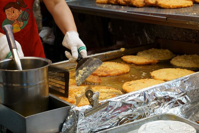 Seoul Night Tour (Gwangjang Market, Royal Palace and Naksan Park) - What the $45 price includes