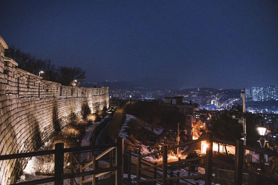 Seoul: Nighttime Hidden Gems Walking Tour - How difficult is the walk?