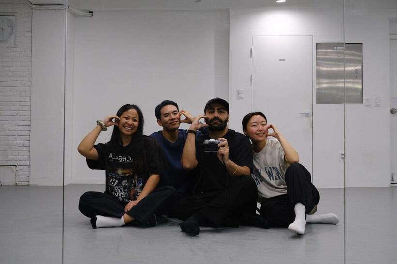 Seoul: Private K-Pop Dance Class with Video Recording - Arriving at a private studio near your Seoul hotel