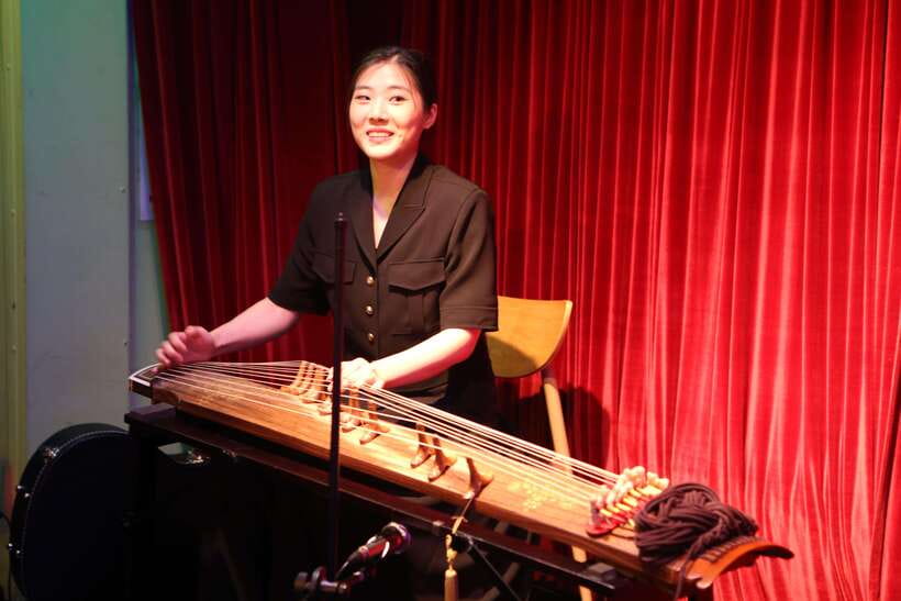 Seoul’s Stars: Open Mic with Local & International Talent - A Low-Cost Way to Hear Seoul Perform