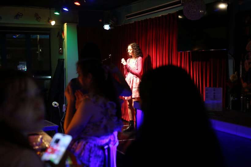 Seoul’s Stars: Open Mic with Local & International Talent - Who Will Get the Most From It