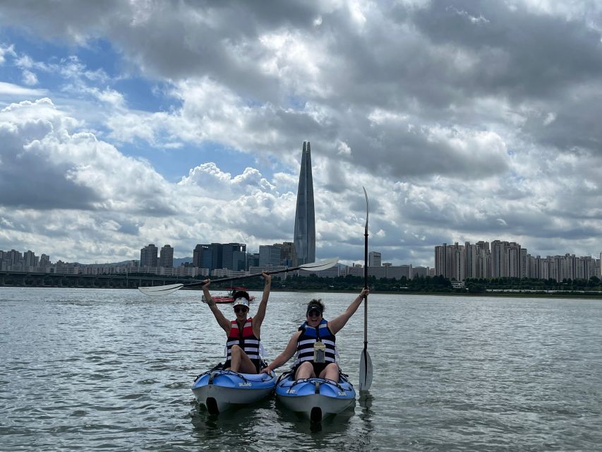 Seoul: Stand Up Paddle Board (SUP) & Kayak in Han River - Sunset timing and the changing skyline