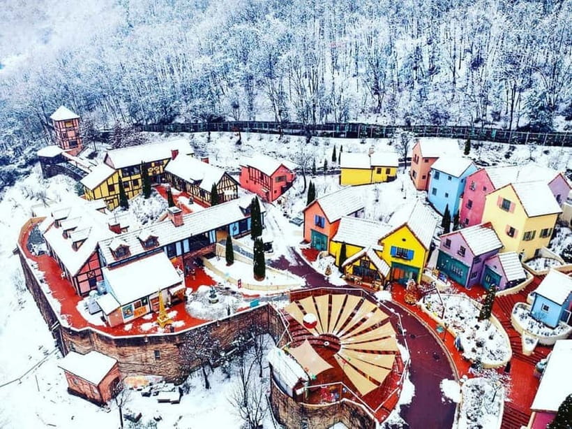 Seoul: Strawberry Picking & Eobi Ice Valley & Nami Island - Garden of Morning Calm and Petite France