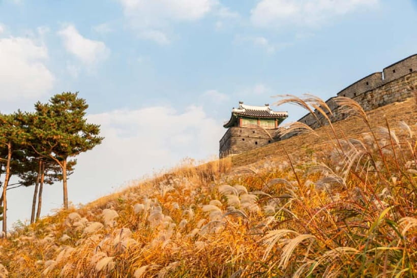 Seoul: Suwon Hwaseong Fortress & Korean Folk Village Tour - Why this makes a useful day beyond Seoul