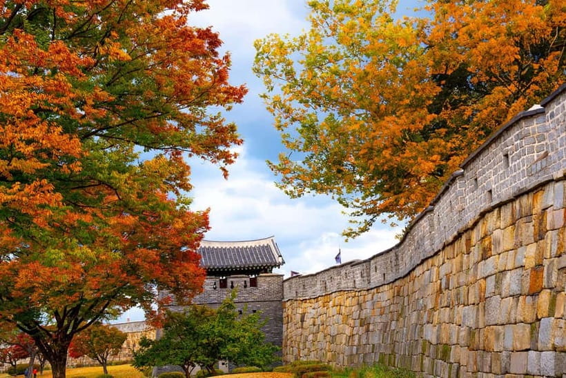 Seoul: Suwon Hwaseong Fortress & Korean Folk Village Tour - Suwon Hwaseong: walls, gates, and royal planning