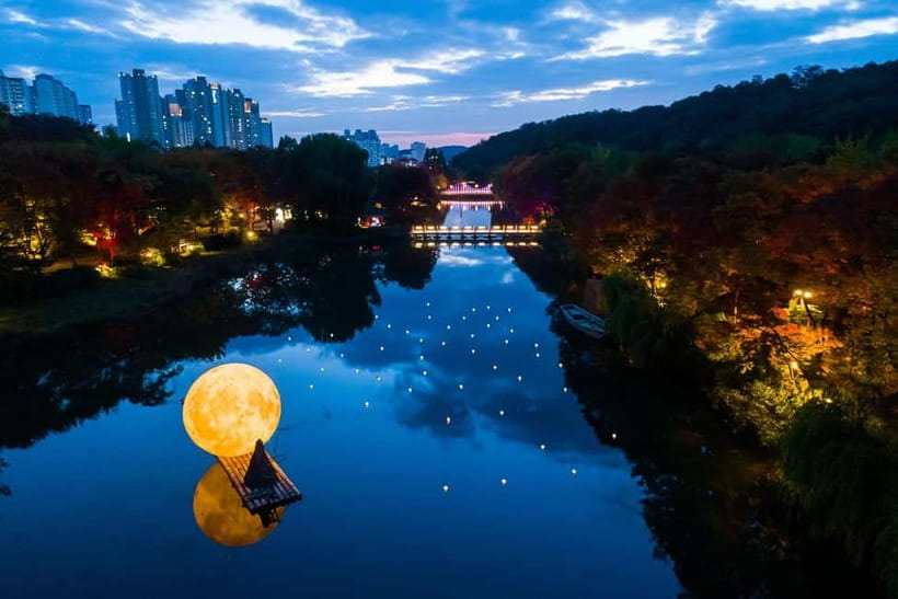 Seoul: Suwon Hwaseong Fortress & Korean Folk Village Tour - What to bring and how to handle the walking