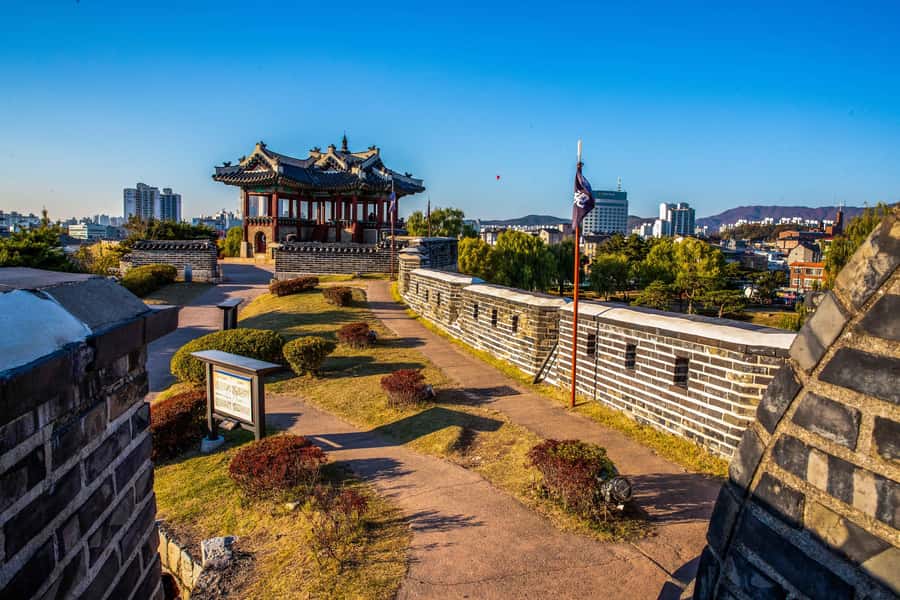 Seoul : Suwon Hwaseong Fortress+Starfield Library+Waujeongsa - Should you book the Suwon tour?