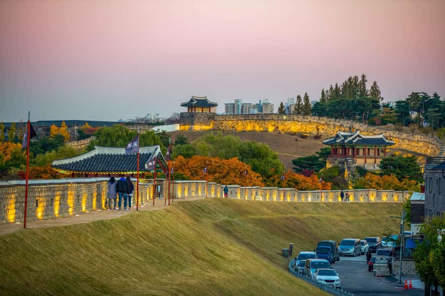 Seoul : Suwon Hwaseong Fortress+Starfield Library+Waujeongsa - Guides who bring the history to life
