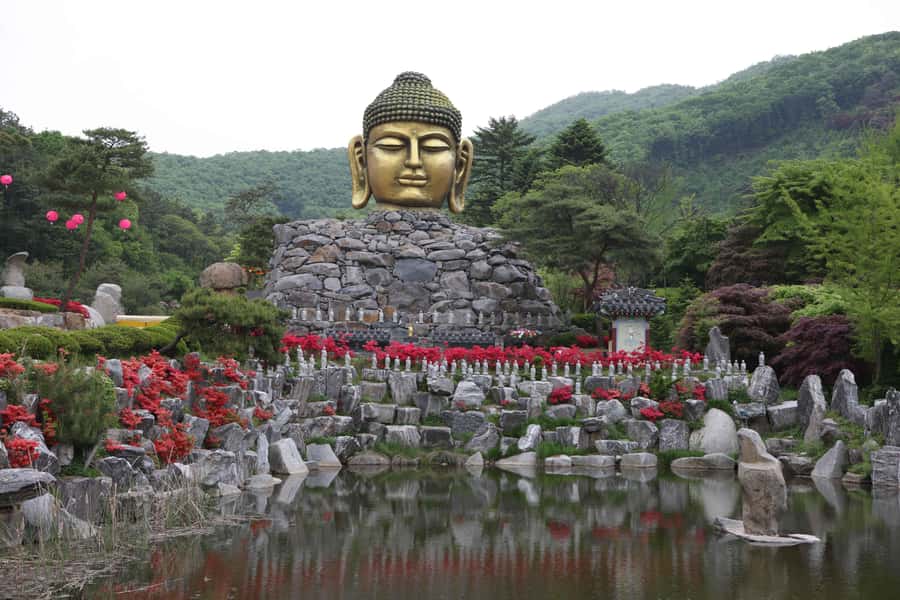 Seoul : Suwon Hwaseong Fortress+Starfield Library+Waujeongsa - Who should book this day outside Seoul
