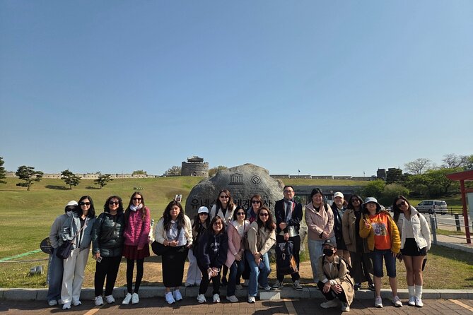 Seoul: Suwon Hwaseong & Waujeongsa & Starfield Heritage Tour - Hwaseong Haenggung and the story of Prince Sado