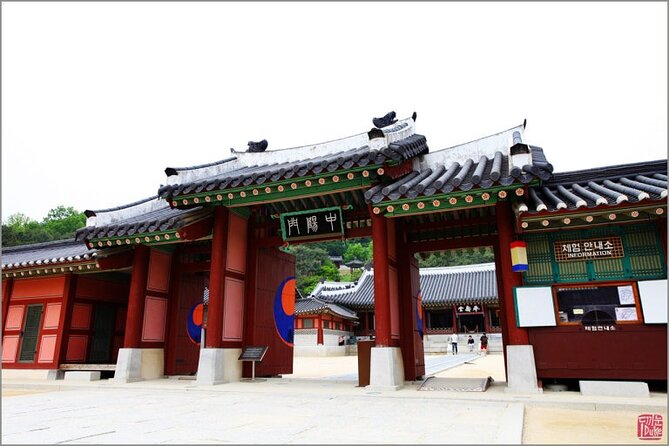 Seoul: Suwon Hwaseong & Waujeongsa & Starfield Heritage Tour - Is $51 a good price?