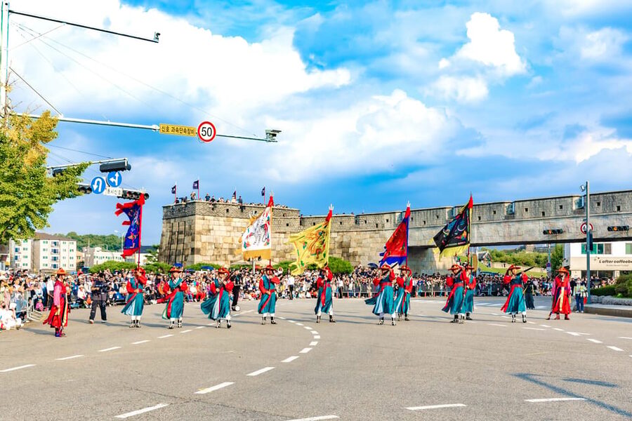 Seoul: The 62nd Suwon Hwaseong Cultural Festival Day Tour - Is $15 good value?