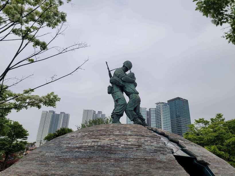 Seoul: War Memorial of Korea Private Guided Museum Tour - Why the War Memorial matters before the DMZ