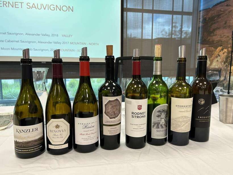 Seoul: Wine & Korean BBQ, Perfect Pairing Dinner in Sinchon - Learning Korean drinking manners at the table