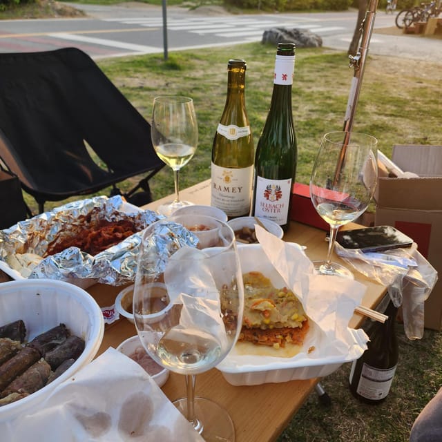 Seoul: Wine & Korean BBQ, Perfect Pairing Dinner in Sinchon - A basic wine lesson for beginners