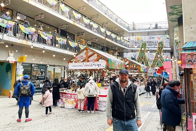 Small-Group Royal Palace and Seoul City Tour (hotel pick-up) - Gyeongbokgung Palace and the National Folk Museum