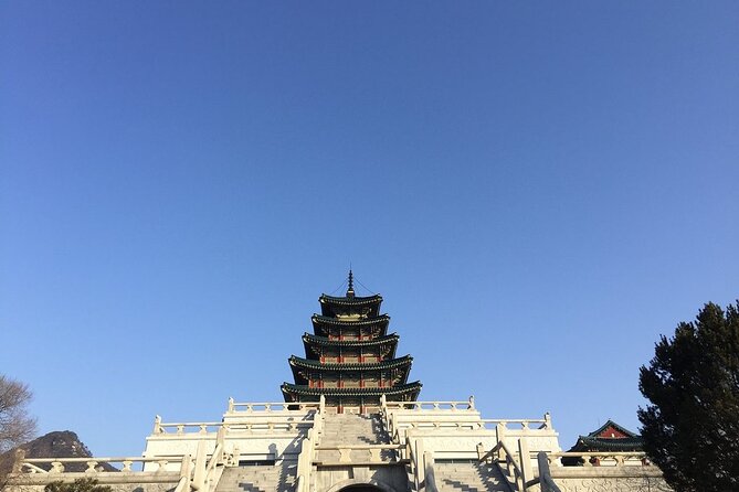 Small-Group Royal Palace and Seoul City Tour (hotel pick-up) - Namdaemun Gate and the final market walk