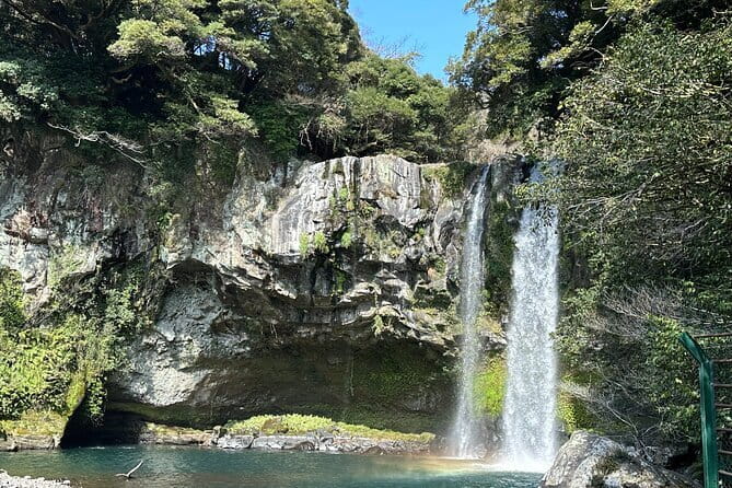 Small Group Tour in South Jeju Healing Island w/Mt. Halla & Falls - Key points at a glance