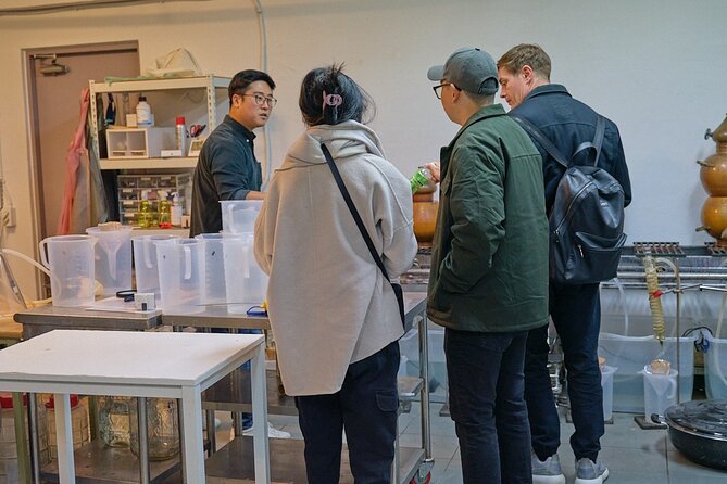 Soju Tasting at Distillery - story of 3 pigs - Seeing fermentation before the final pour